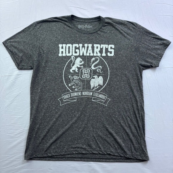 Harry Potter Other - Harry Potter Hogwarts Crest Graphic Tee Charcoal Grey Linen Blend Shirt XL